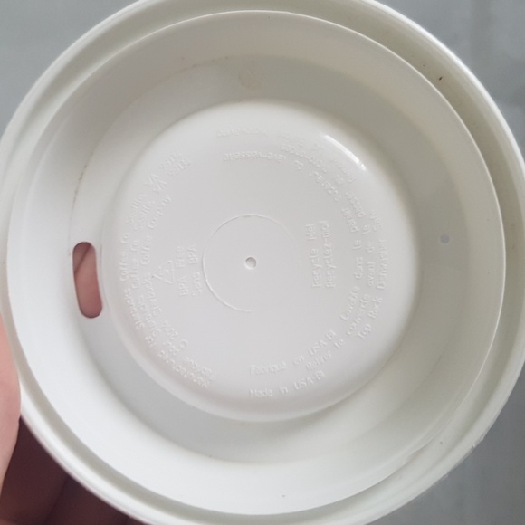 Starbucks 2021 Green Reusable Spring Earth Day Grande Cup 16 oz/473 ml - Picture 7 of 12